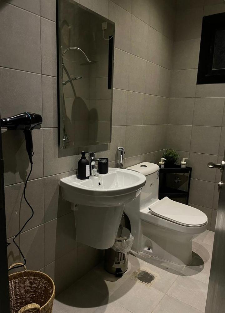 Comfy Bohemian room Smart Self Check in - image 6