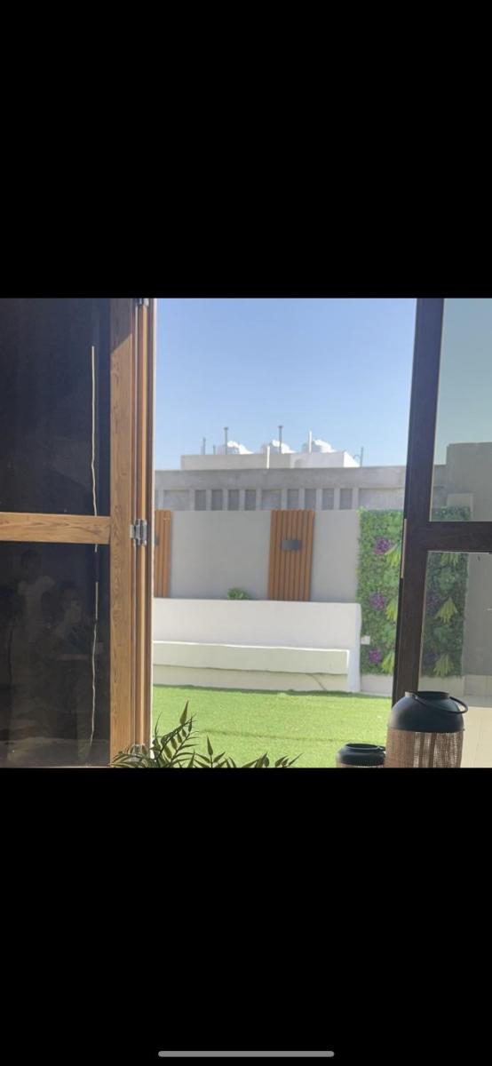 شقة فاخره بجده للإيجار - image 3