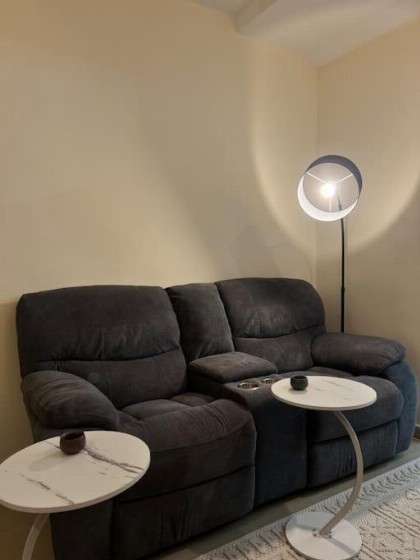 Private bedroom and lounge - image 2