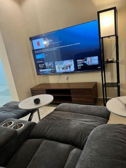 Private bedroom and lounge - image 6