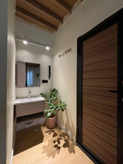 Warm Room - image 10