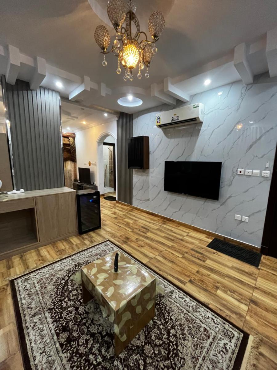 شقة الورود بأثاث فندقي - image 4
