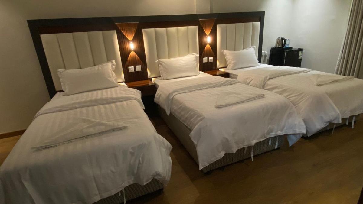 Diva Hotel 2 - image 2