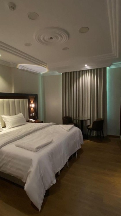 Diva Hotel 2 - image 9