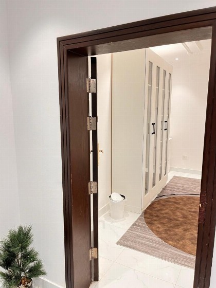 وحدة سكنية بالقرب من العرب مول ومطار الملك عبدالعزيز وطريق الملك فهد الستين - image 4