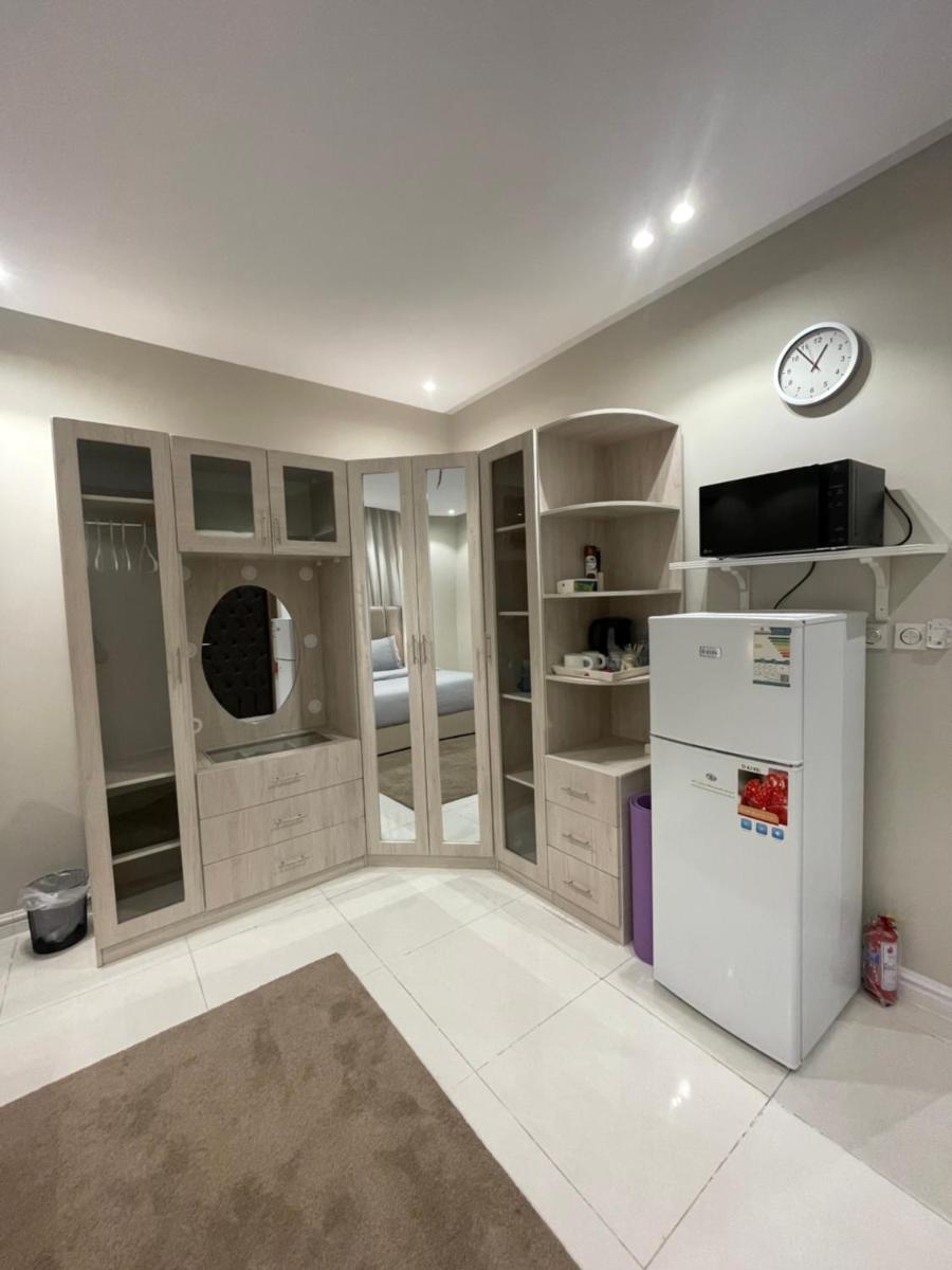 Spacious and comfortable studio - Stay Easy - image 2