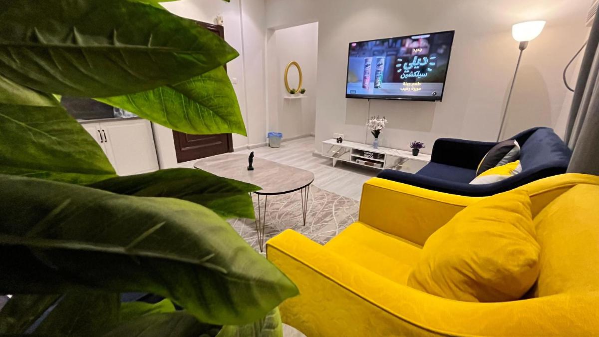 Modern Residential Apartment by Vacantals - image 3