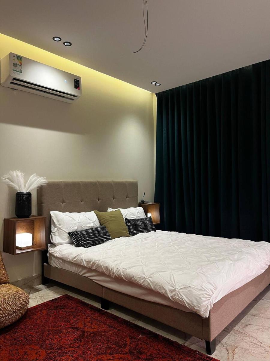 Hometel studio - main image