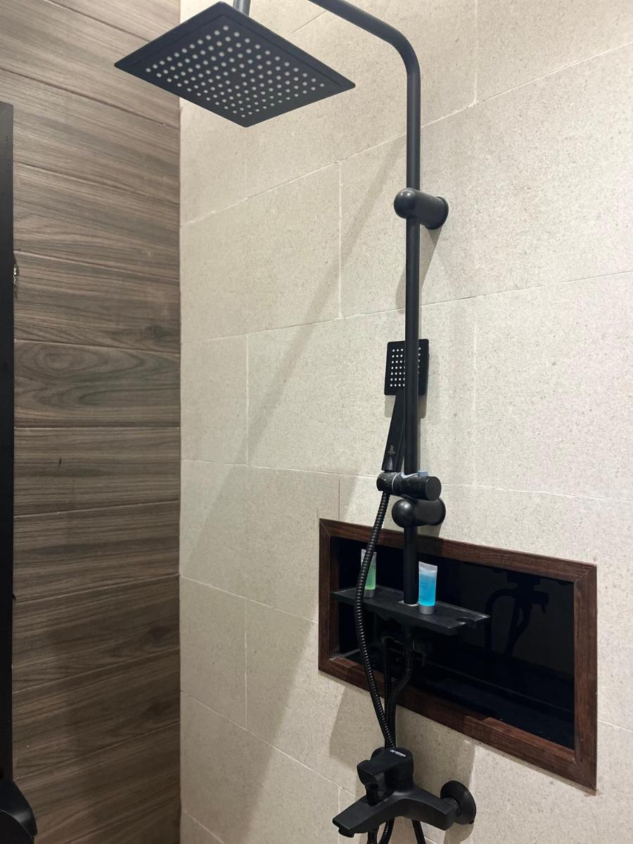 Hometel studio - image 2