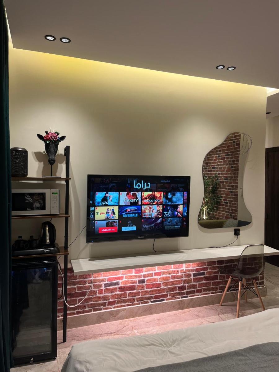Hometel studio - image 4