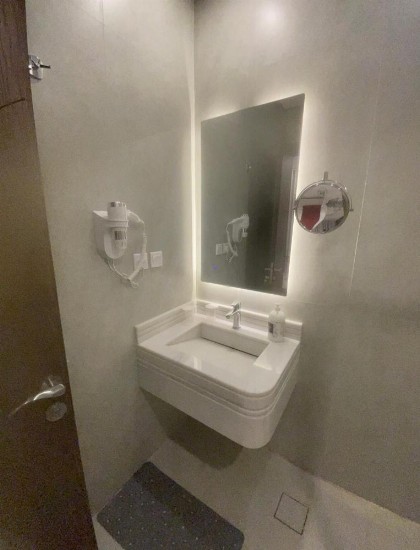 شقة فندقية فاخرة - image 8