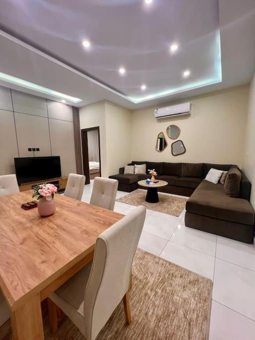 بيت السعادة - main image