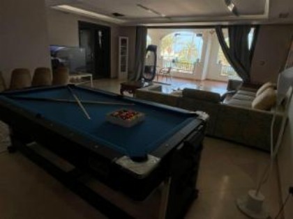 the red noble luxury apartments - image 2