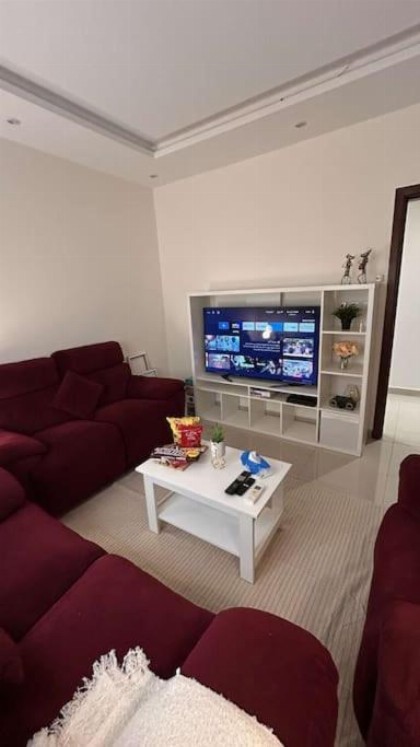 شقة صالة وغرفة نوم - image 6