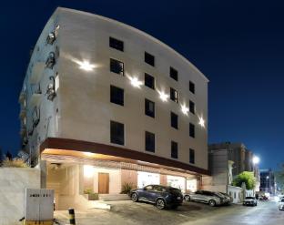 Dar Ward - main image