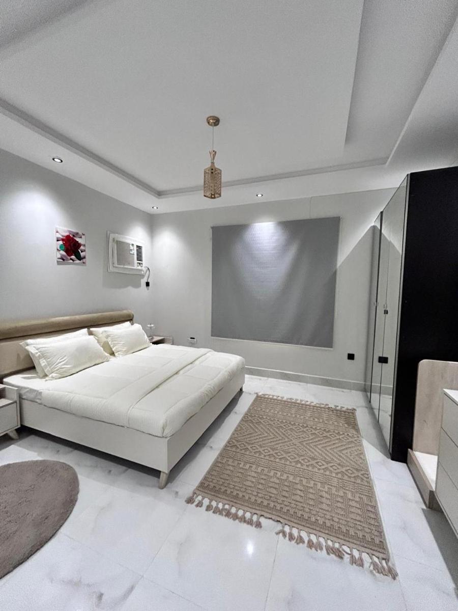 شقه من غرفة نوم ومجلس هادئة - main image