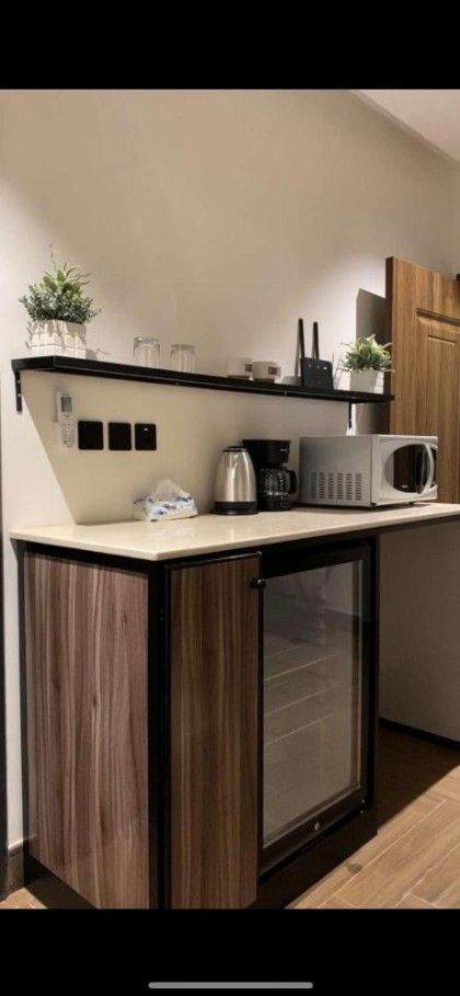 Modern Apartment In Ar Arawdah - image 9