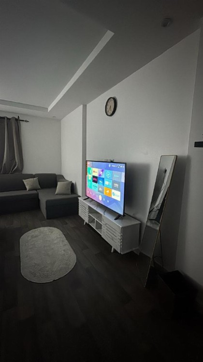 استديو انيق وفاخر - image 6