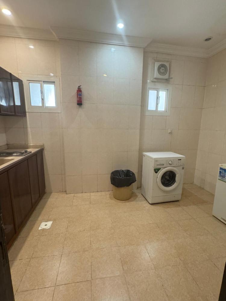 غرفة وصالة ومطبخ ودورة مياة - image 6