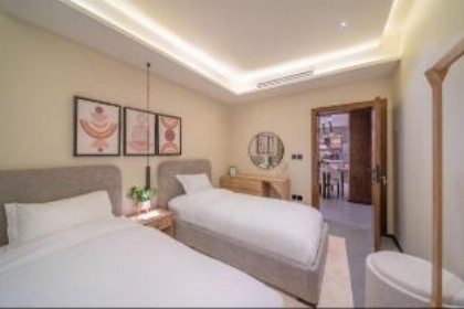 Saden T3S Alnaeem 3BR Apt A3 - image 2