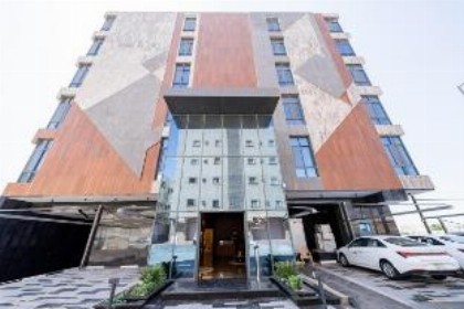 Saden T3S Alwaha 3BR Signature Apt-21 - image 2