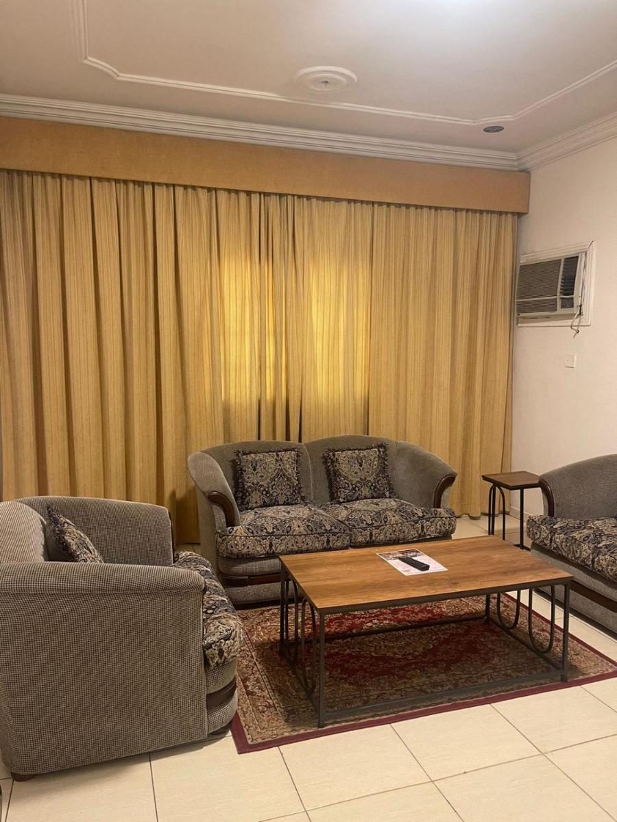 شقق الحمراء المخدومه - image 2