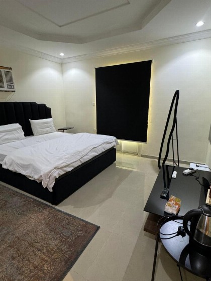 one room - image 4