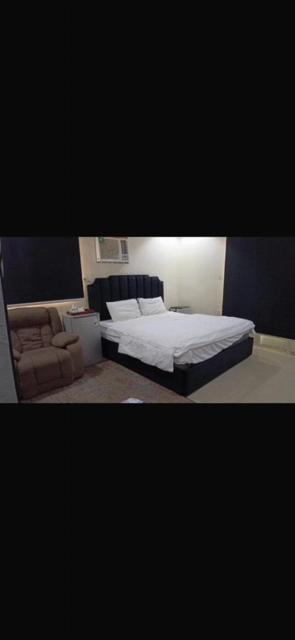 one room - image 6
