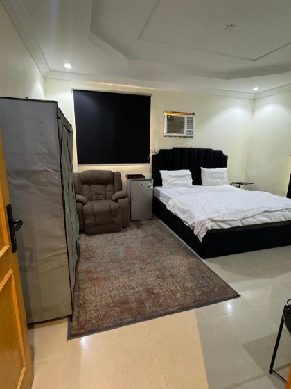one room - image 9