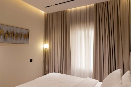 Stylish Cozy Modern 1-Bedroom - image 10