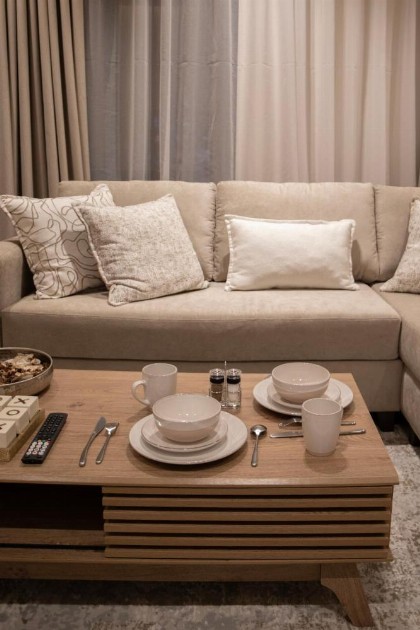 Stylish Cozy Modern 1-Bedroom - image 19