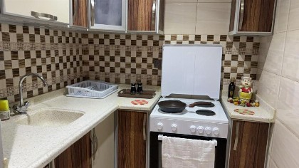 شقة بتصميم رائع وجذاب - image 7
