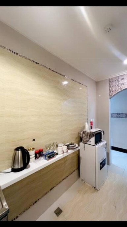 Luxurious studio for a beautiful and special night - image 10