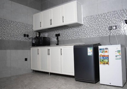 Family Apartment In Ar Rawdah - image 5