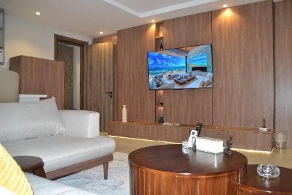 Elite Haven Apartments 105 - image 1