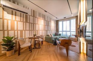 Saden Albwadi 2BR Premium Apt-210 - image 2