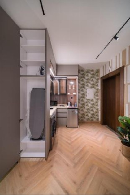 Saden Albwadi 2BR Premium Apt-210 - image 3