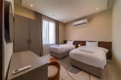 Saden Albwadi 2BR Premium Apt-209 - image 3